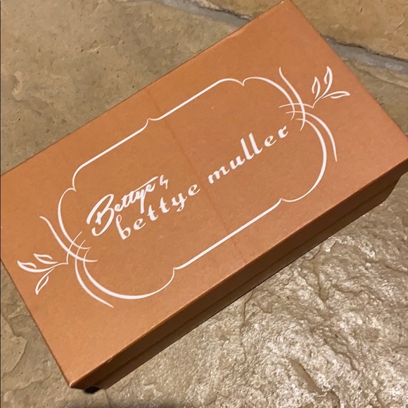 NIB Anthropologie Leather Fringe Moccasin Booties - Picture 10 of 10